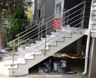 Hľadáte výhodné a kvalitné  zábradlie?